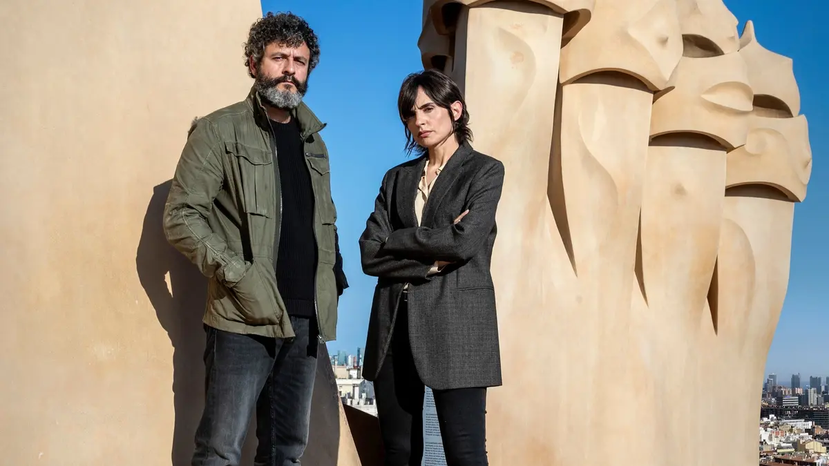 bg cover for Cité des ombres