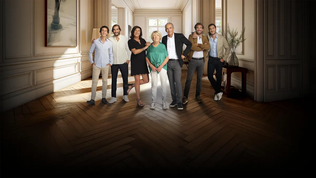 bg cover for L'Agence - L'immobilier de luxe en famille